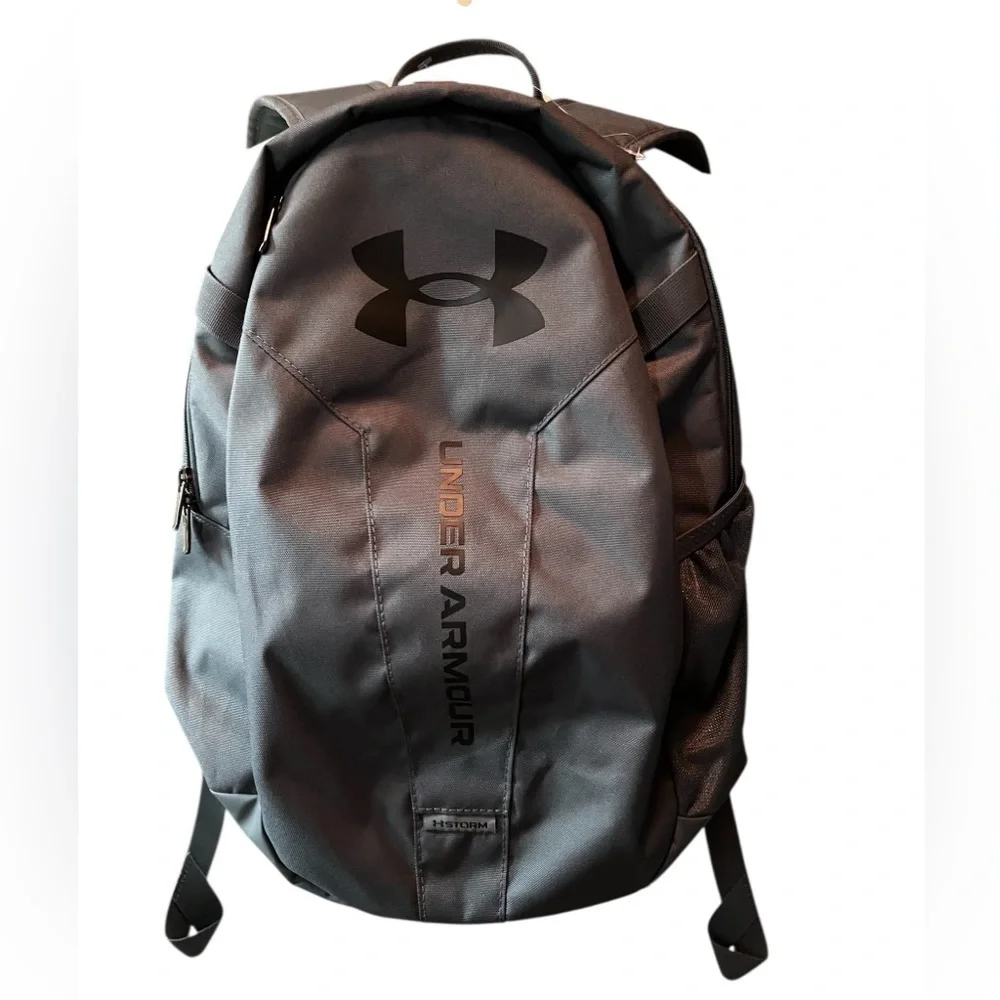 Under Armour Gray & Black Storm Hustle-Lite Backpack with Durable Design NWOT
